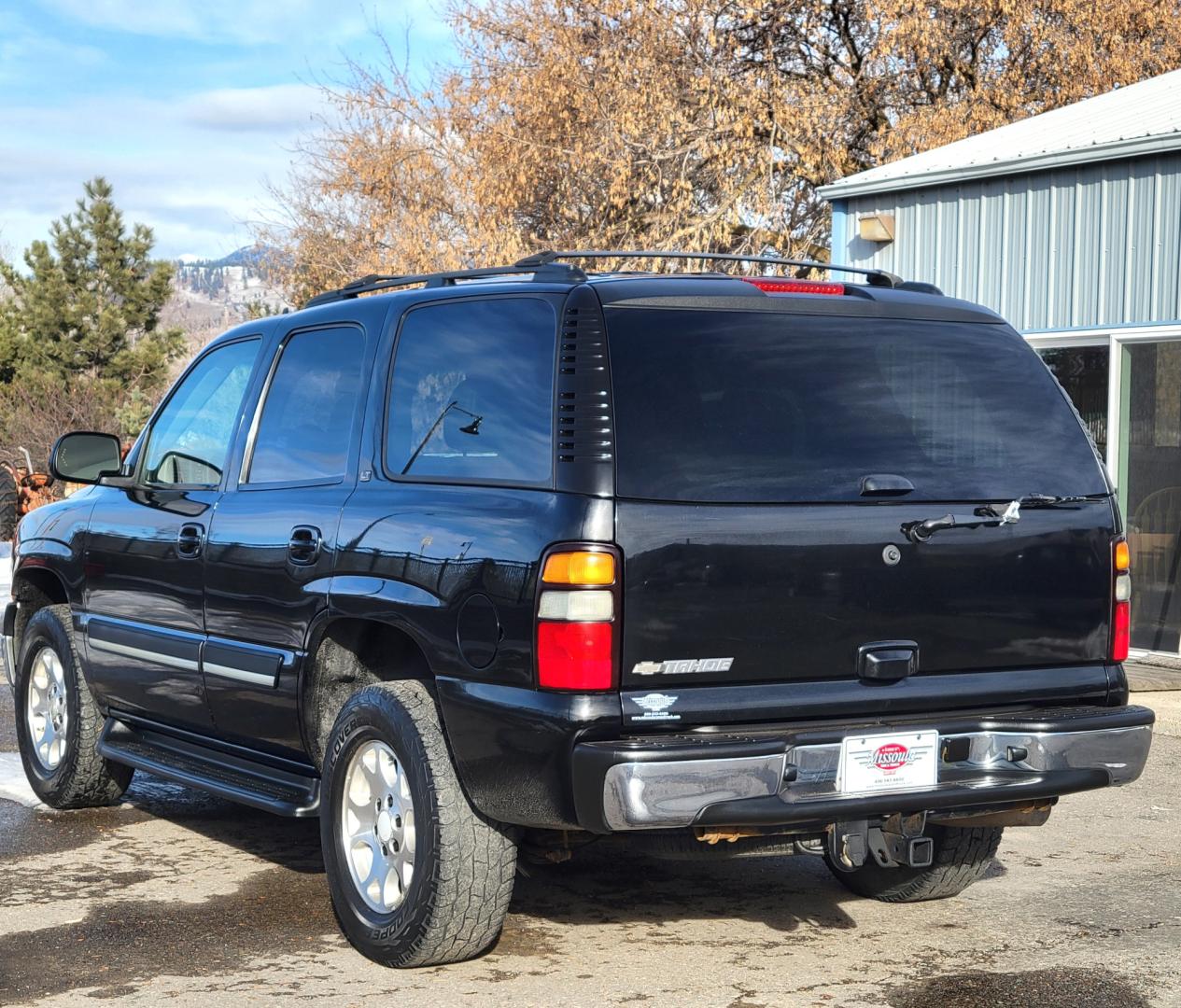 2006 Black /Tan Chevrolet Tahoe LT (1GNEK13Z76R) with an 5.3L V8 engine, Automatic transmission, located at 450 N Russell, Missoula, MT, 59801, (406) 543-6600, 46.874496, -114.017433 - Great Running Tahoe 4WD. 3rd Row Seat. Power Sunroof. Rear Entertainment. Power Heated Front Seats. Leather Seats. Front and Rear Climate Control. Running Boards. Cruise Control. Tilt. - Photo#7